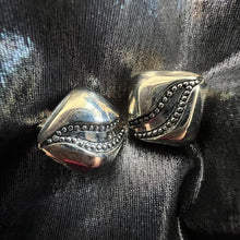 Load image into Gallery viewer, Vintage mixed metal clip on earrings
