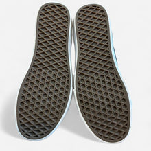 Load image into Gallery viewer, Vans unisex Sk8 Hi sneakers
