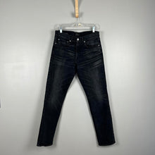 Load image into Gallery viewer, Lucky brand men’s jeans

