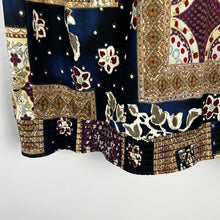 Load image into Gallery viewer, Vintage Top Notch patterned blouse
