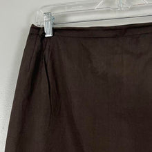 Load image into Gallery viewer, Vintage college town of Boston skirt
