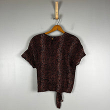 Load image into Gallery viewer, Vintage petite impressions blouse
