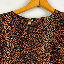 Load image into Gallery viewer, Vintage petite impressions blouse
