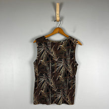Load image into Gallery viewer, Plisse Palm Leaf Print Blouse
