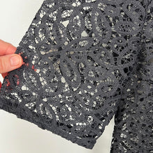 Load image into Gallery viewer, LOFT Lace short sleeve Blouse
