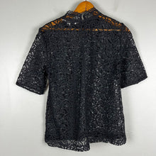 Load image into Gallery viewer, LOFT Lace short sleeve Blouse
