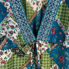 Load image into Gallery viewer, Y2K Meghan Noland Los Angeles blouse
