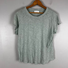 Load image into Gallery viewer, Bella Dahl heathered t-shirt

