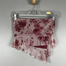 Load image into Gallery viewer, Unbranded asymmetrical floral tube top
