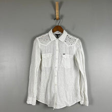 Load image into Gallery viewer, Y2K Hurley women’s button up blouse
