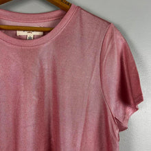Load image into Gallery viewer, porridge clothing shine glam tee
