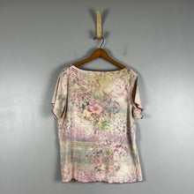 Load image into Gallery viewer, Y2K oneworld graphic t-shirt
