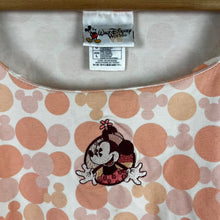 Load image into Gallery viewer, Walt Disney world patterned t-shirt
