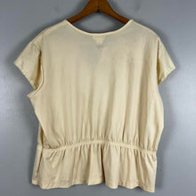 Load image into Gallery viewer, Vintage lively lady blouse
