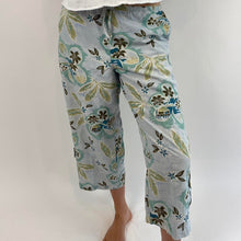 Load image into Gallery viewer, Vintage Tommy Bahama pants
