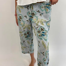 Load image into Gallery viewer, Vintage Tommy Bahama pants
