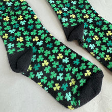 Load image into Gallery viewer, Retro shamrock socks
