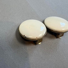 Load image into Gallery viewer, Vintage clip on earrings
