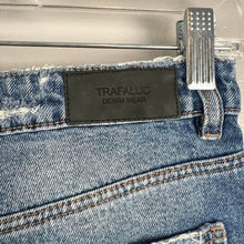 Load image into Gallery viewer, Zara trafaluc jean shorts
