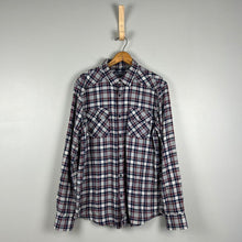 Load image into Gallery viewer, American Rag flannel
