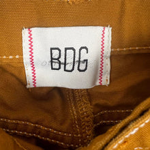 Load image into Gallery viewer, BDG women’s Carpenter Pants
