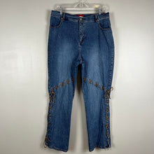 Load image into Gallery viewer, Y2K L.A. Blues lace up Jeans
