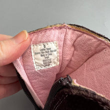 Load image into Gallery viewer, Genuine kids Oshkosh boots
