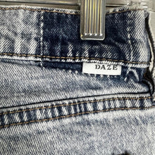 Load image into Gallery viewer, DAZE high rise women’s Jeans
