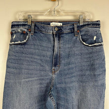 Load image into Gallery viewer, Abercrombie &amp; Fitch Ankle Straight jeans
