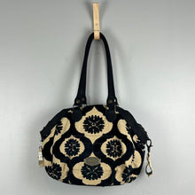 Load image into Gallery viewer, Cake by Petunia pickle bottom bag
