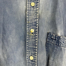 Load image into Gallery viewer, Vintage Abercrombie &amp; Fitch Button down
