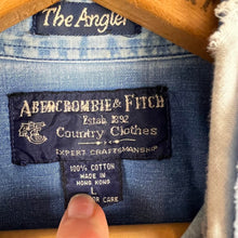 Load image into Gallery viewer, Vintage Abercrombie &amp; Fitch Button down
