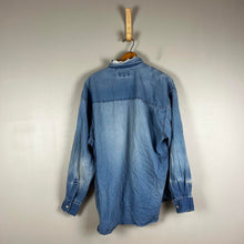 Load image into Gallery viewer, Vintage Abercrombie &amp; Fitch Button down
