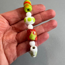 Load image into Gallery viewer, Glass beaded bracelet
