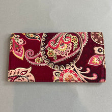Load image into Gallery viewer, Vera Bradley checkbook wallet
