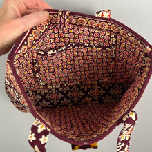 Load image into Gallery viewer, Vera Bradley patterned purse
