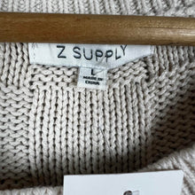 Load image into Gallery viewer, Z supply Jillian checkered sweater vest
