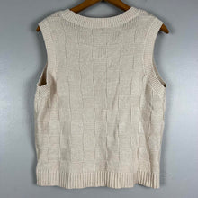 Load image into Gallery viewer, Z supply Jillian checkered sweater vest
