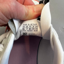 Load image into Gallery viewer, Adidas sleek super cloud white sneakers
