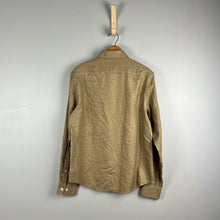 Load image into Gallery viewer, UNTUCKit veneto men’s shirt
