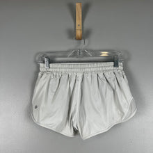 Load image into Gallery viewer, Lululemon hotty hot shorts
