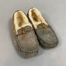 Load image into Gallery viewer, UGG moccasin slippers
