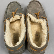 Load image into Gallery viewer, UGG moccasin slippers
