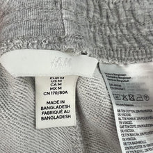 Load image into Gallery viewer, H&amp;M sweat shorts
