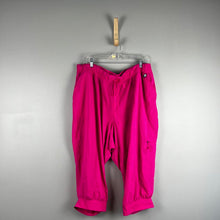 Load image into Gallery viewer, Livi by Lane Bryant capri jogger
