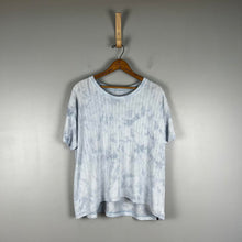 Load image into Gallery viewer, Lululemon train to be short sleeve
