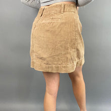 Load image into Gallery viewer, Ann Taylor LOFT corduroy skirt
