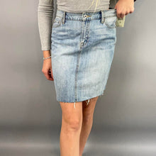 Load image into Gallery viewer, Lucky Brand midi Jean skirt
