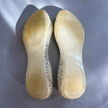 Load image into Gallery viewer, Steve Madden jelly flats
