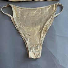 Load image into Gallery viewer, Sandy Beach bikini set
